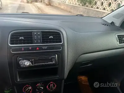 Używany VW Polo 69 KM (50 kW) 2012 Czarny Hatchback