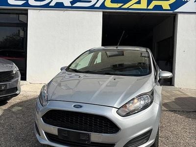 Usata Ford Fiesta Business Edition 75 CV (55 kW) 2017 Grigio Berlina