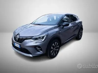 Usata Renault Captur Intens 91 CV (66 kW) 2023 Grigio SUV