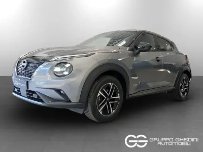 Usata Nissan Juke Tekna 143 CV (105 kW) 2024 Grigio SUV