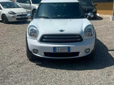 Usata Mini Countryman 90 CV (66 kW) 2014 Bianco SUV