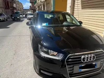Usata Audi A1 90 CV (66 kW) 2015 Nero Utilitaria