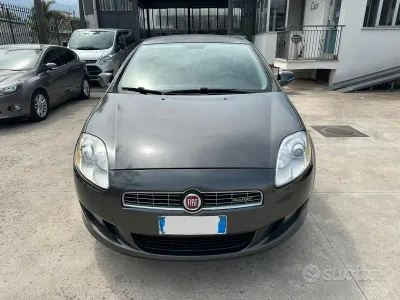 Gebraucht Fiat Bravo Active 120 PS (88 kW) 2008 Grau Kleinwagen