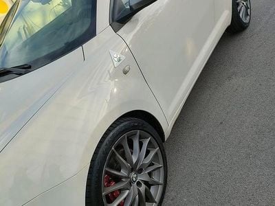 Usata Alfa Romeo MiTo Quadrifoglio Verde 170 CV (125 kW) 2010 Bianco Utilitaria