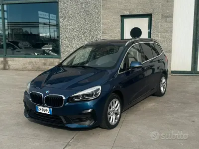 Usata BMW 218 Sport Line 150 CV (110 kW) 2021 Blu Station wagon