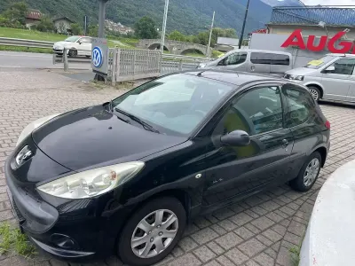Usata Peugeot 206 60 CV (44 kW) 2011 Nero Berlina