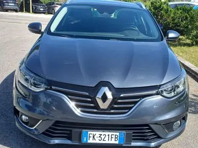 Usata Renault Mégane GrandTour Intens 110 CV (80 kW) 2017 Grigio Station wagon