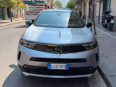 Usata Opel Mokka Ultimate 131 CV (96 kW) 2022 Grigio SUV
