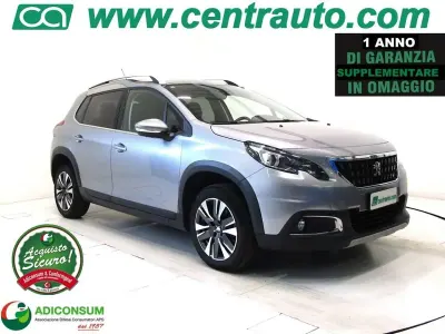 Usata Peugeot 2008 Allure 83 CV (61 kW) 2019 Grigio SUV