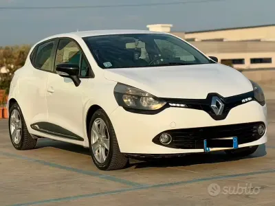 Usata Renault Clio IV 75 CV (55 kW) 2013 Beige Berlina