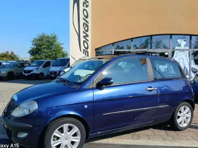 Usata Lancia Ypsilon 69 CV (50 kW) 2004 Vernice metallizzata Utilitaria