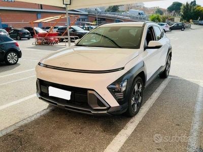 Usata Hyundai Kona 120 CV (88 kW) 2023 Bianco SUV