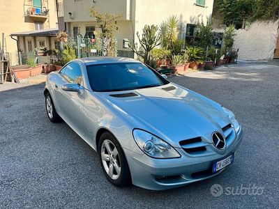 Usata Mercedes SLK200 163 CV (119 kW) 2005 Grigio Cabrio