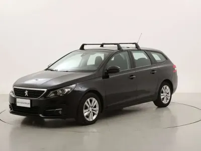 Käytetty Peugeot 308 SW 131 HP (96 kW) 2021 Musta Farmari