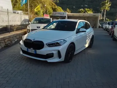 Usata BMW 120 M Sport 190 CV (139 kW) 2021 Bianco Utilitaria
