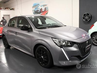 Usata Peugeot 208 Allure 102 CV (75 kW) 2022 Grigio Utilitaria