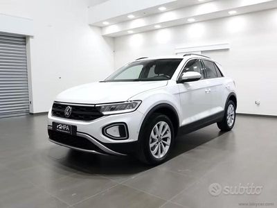 Usata VW T-Roc 150 CV (110 kW) 2022 Bianco SUV