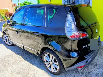 Usata Renault Scénic III 130 CV (95 kW) 2012 Nero Monovolume