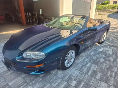 Usata Chevrolet Camaro 193 CV (141 kW) 2000 Verde Cabrio