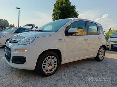 Usata Fiat Panda Lounge 69 CV (50 kW) 2019 Bianco Utilitaria