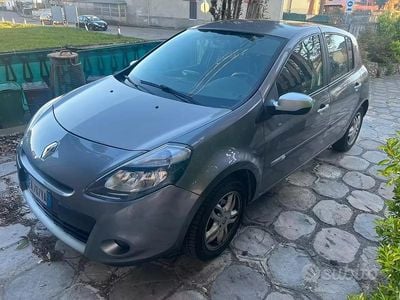 Usata Renault Clio II 2010 Grigio Berlina
