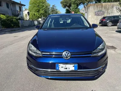Usata VW Golf VII 110 CV (80 kW) 2018 Blu/azzurro Berlina