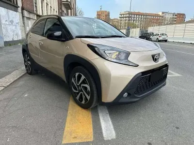 Occasion Toyota Aygo X Trend 72 PK (52 kW) 2023 Goud SUV
