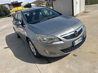 Occasion Opel Astra 125 ch (91 kW) 2011 Gris Berline