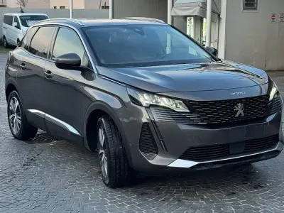 Usata Peugeot 3008 131 CV (96 kW) 2021 Grigio SUV