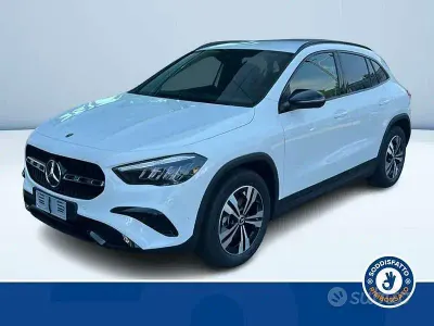 Nuova Mercedes GLA200 Advanced 150 CV (110 kW) 2026 Bianco SUV