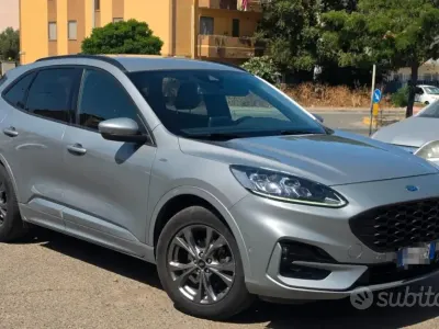Usata Ford Kuga ST-Line 120 CV (88 kW) 2020 Grigio SUV