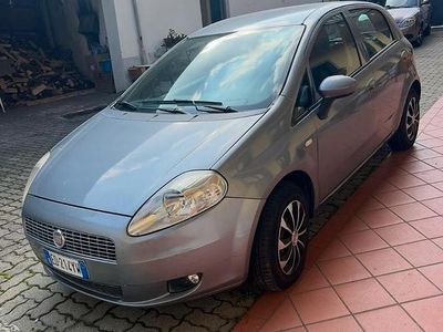Usata Fiat Grande Punto 90 CV (66 kW) 2010 Grigio Utilitaria