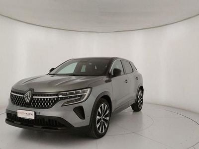 Usata Renault Austral Techno 200 CV (147 kW) 2023 Grigio SUV