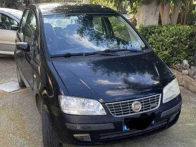 Usata Fiat Idea 70 CV (51 kW) 2008 Nero Monovolume