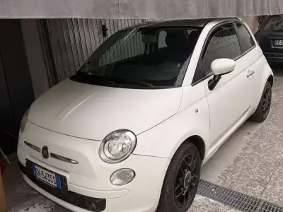 Usata Fiat 500 Lounge 69 CV (50 kW) 2008 Bianco Utilitaria