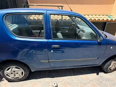 Usata Fiat 600 54 CV (39 kW) 2004 Bluazzurro Berlina