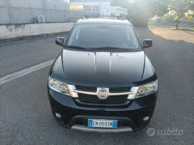 Usata Fiat Freemont 140 CV (102 kW) 2012 Nero SUV