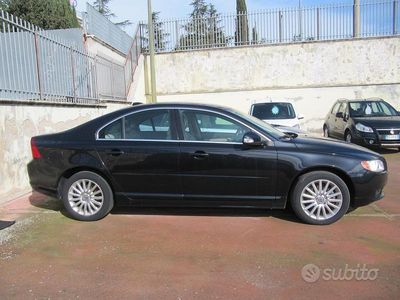 Usata Volvo S80 Kinetic 163 CV (119 kW) 2009 Blu Berlina
