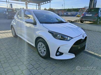 usata Toyota Yaris Hybrid 1.5 Hybrid 5 porte Active