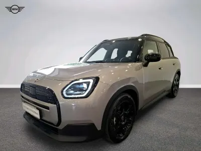 Usata Mini Countryman Classic 150 kW (204 CV) 2025 Grigio SUV