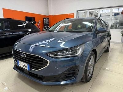 Usata Ford Focus Business Edition 120 CV (88 kW) 2022 Chrome blue Station wagon