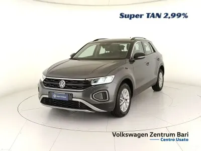 Usata VW T-Roc Life 150 CV (110 kW) 2025 Grigio SUV