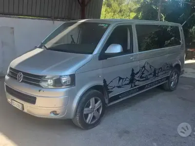 Usata VW Caravelle 180 CV (132 kW) 2011 Grigio Furgone