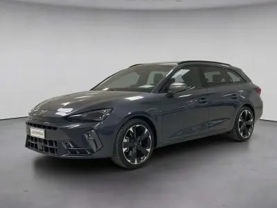 Usata Cupra Leon 150 CV (110 kW) 2025 Vari colori pastello Station wagon