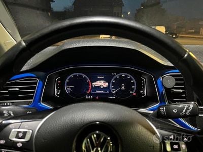 Usata VW T-Roc Style 116 CV (85 kW) 2019 Blu SUV