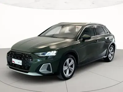 Usata Audi A3 Business 150 CV (110 kW) 2024 Verde distretto metallizzato Berlina