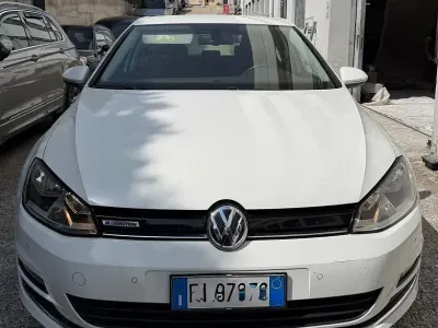 Usata VW Golf VII Highline 110 CV (80 kW) 2015 Bianco Berlina