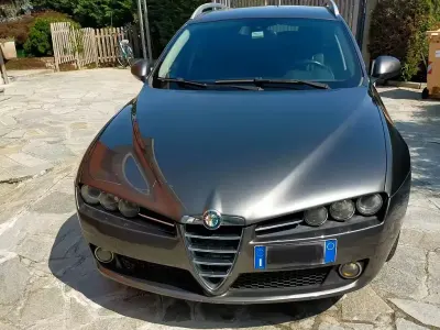 Usata Alfa Romeo 159 Distinctive 150 CV (110 kW) 2007 Grigio Station wagon