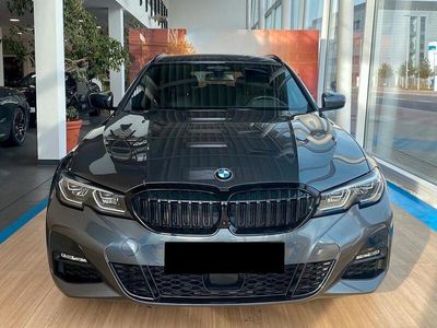 usata BMW 330e -