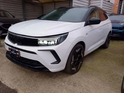 Usata Opel Grandland X GSe 200 CV (147 kW) 2023 Bianco SUV